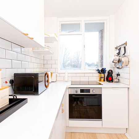 Charming Studio With Balcony In Putney, 5 Min Tube Londra Exterior foto
