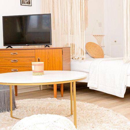Charming Studio With Balcony In Putney, 5 Min Tube Londra Exterior foto
