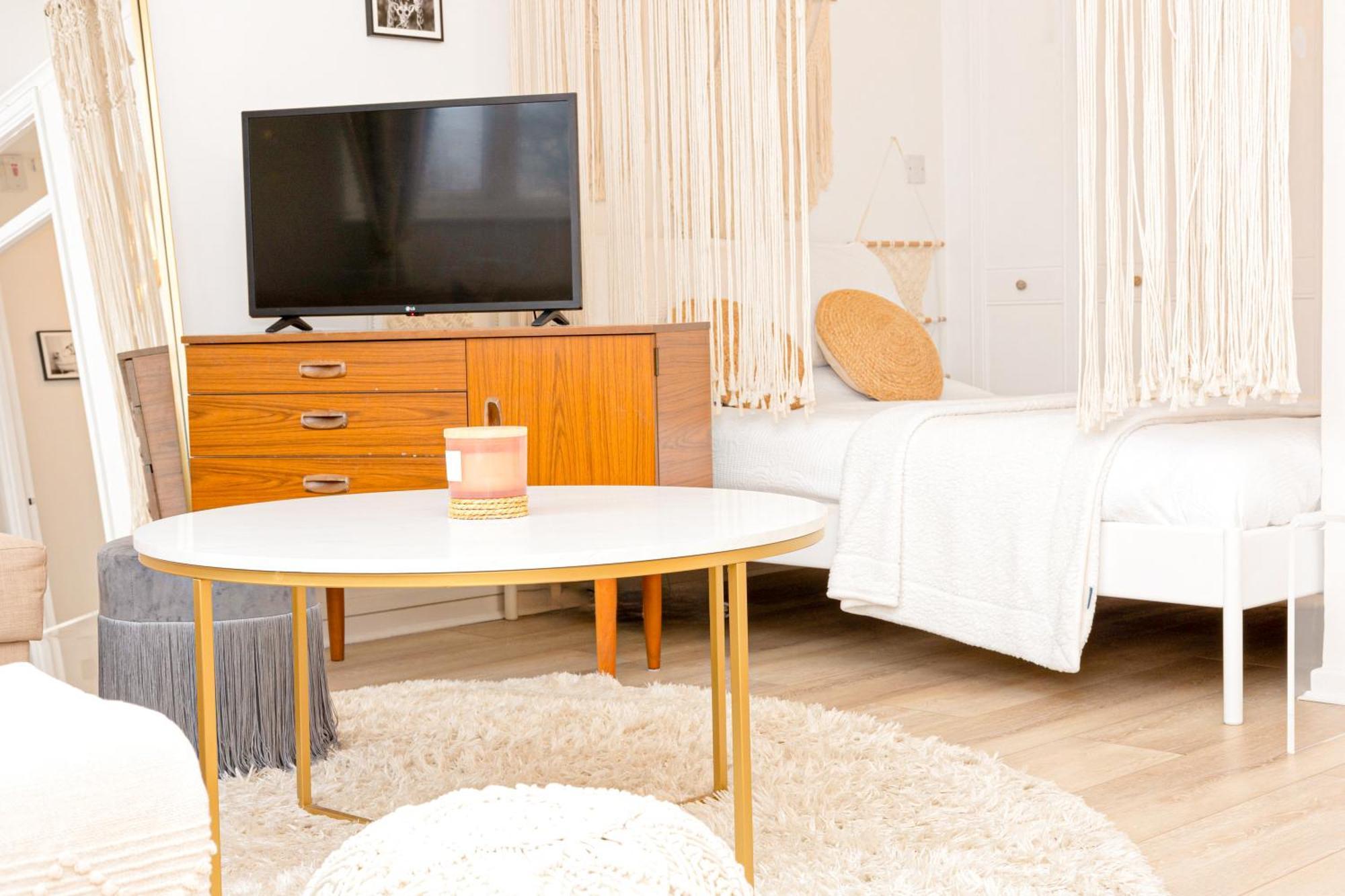 Charming Studio With Balcony In Putney, 5 Min Tube Londra Exterior foto